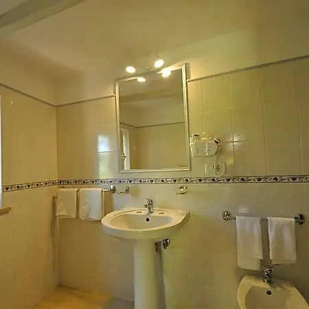 Hotel Eva 3*