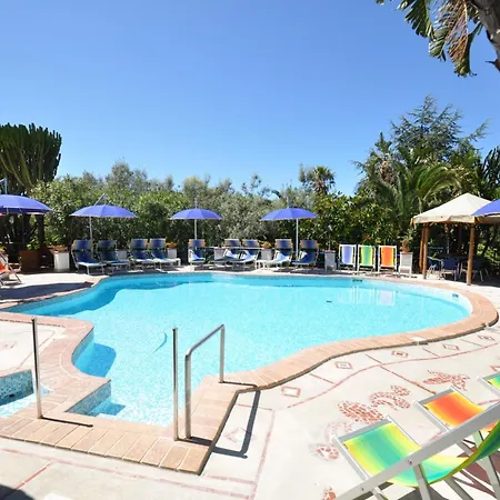 Ξενοδοχείο Eva